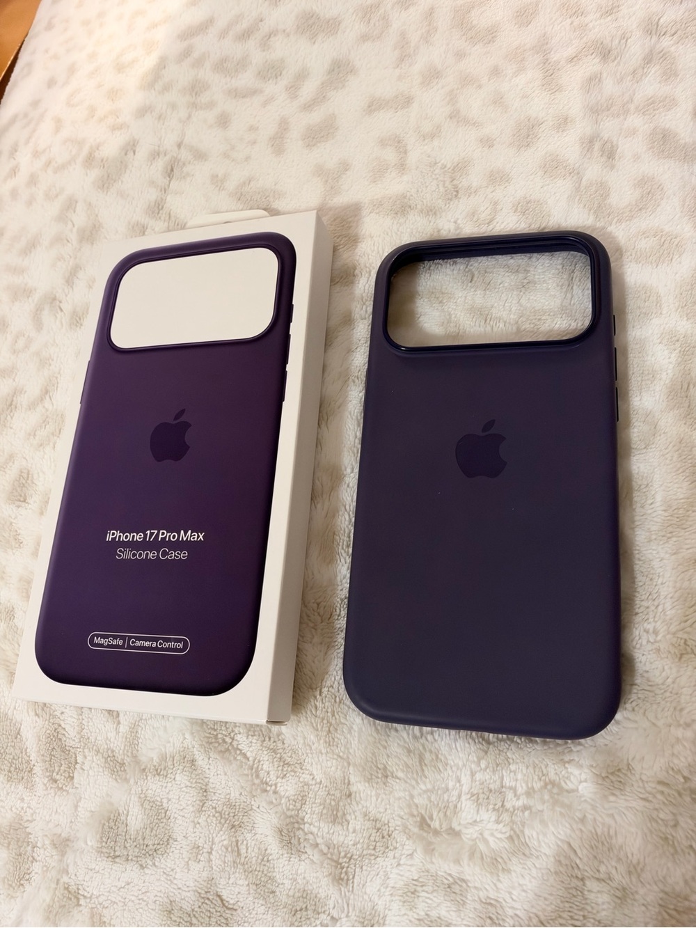 Apple iPhone 17 Pro Max Silicone Case with MagSafe + Camera Control